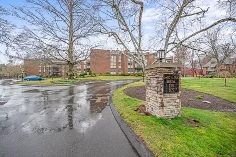 795 Prospect Ave #B-6, Hartford, CT 06105