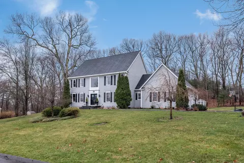 45 Orchard Farms Ln, Avon, CT 06001