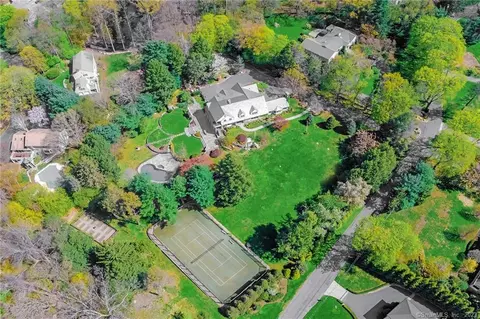 9 Brookside Dr, Westport, CT 06880