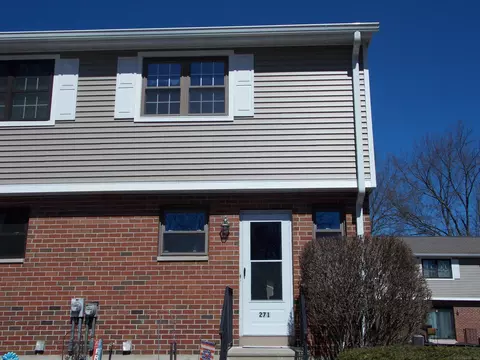 271 Hampton Ct #271, Newington, CT 06111
