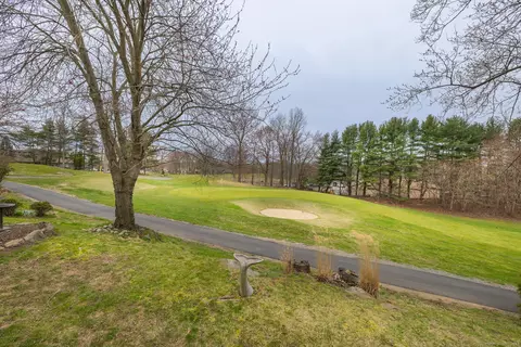 757 Quinnipiac Ln #B, Stratford, CT 06614