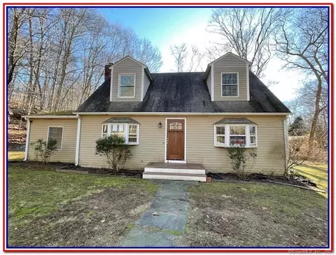 41 Rowland Rd, Old Lyme, CT 06371