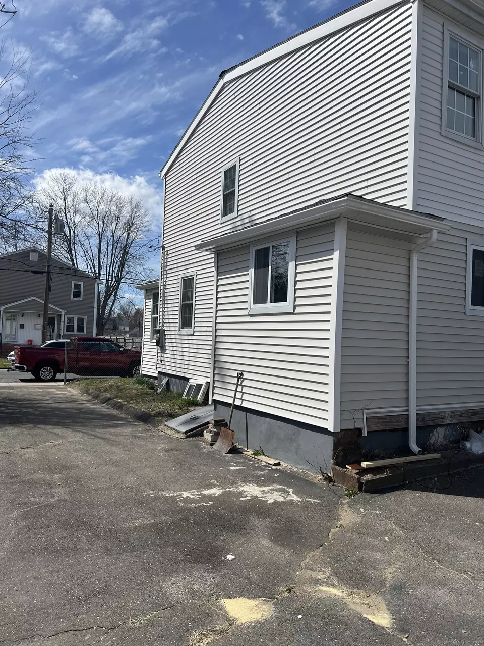 44 Laurel St, East Hartford, CT 06108 4 Photos Movoto