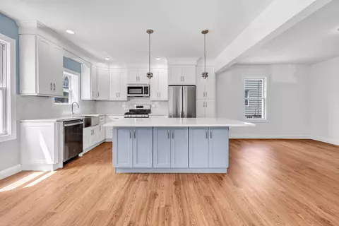 55 New St, Shelton, CT 06484
