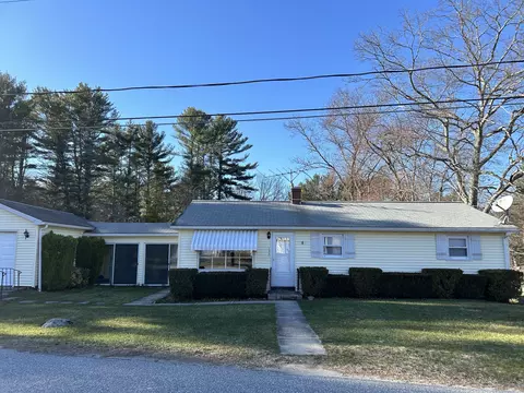 138 Kapitulik Rd, Thompson, CT 06255