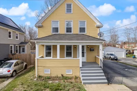 49 Warren St, New London, CT 06320