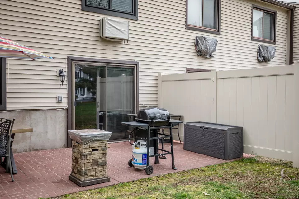 1 Dannys Way 1, Wallingford, CT 06492 29 Photos Movoto