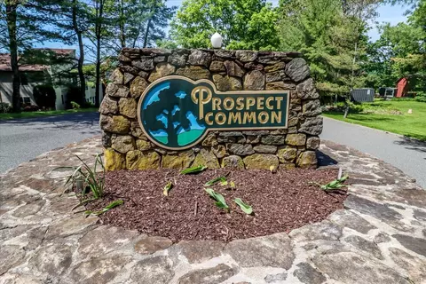 142 Beard Dr #142, New Milford, CT 06776