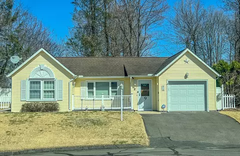 9 Dakota Trl, Bristol, CT 06010
