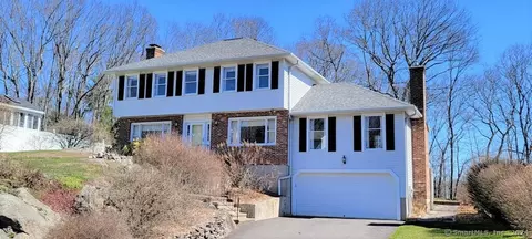 42 Crest St, Waterbury, CT 06708