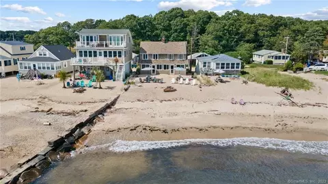 38 W End Dr, Old Lyme, CT 06371