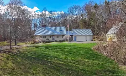132 Bunker Hill Rd, Canton, CT 06019