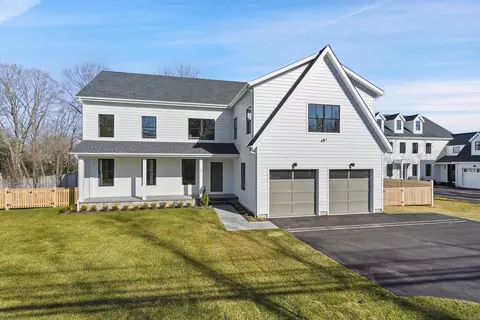12 Maple Ave N, Westport, CT 06880