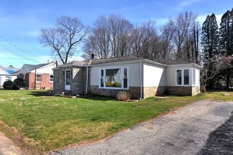 17 Dana Ave, Shelton, CT 06484