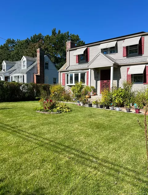 70 Becker Cir, Windsor, CT 06095