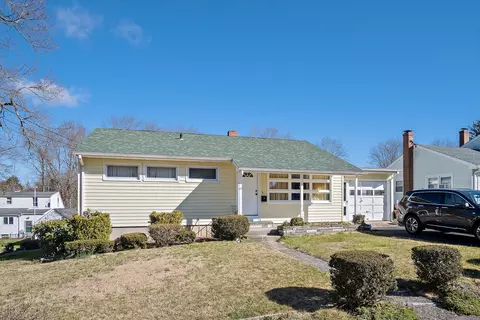 16 Ford Ave, Norwich, CT 06360