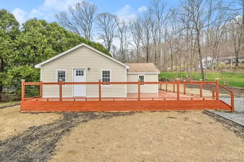 24 Lenape Trl, Southbury, CT 06488