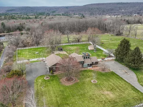 267 Silver St, Granby, CT 06060