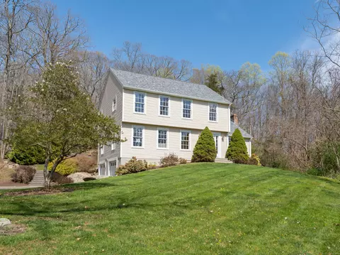 924 Durham Rd, Madison, CT 06443
