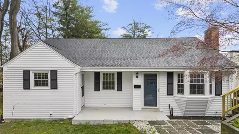 522 S Main St, West Hartford, CT 06110