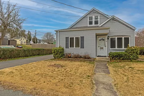 14 West St, Groton, CT 06340