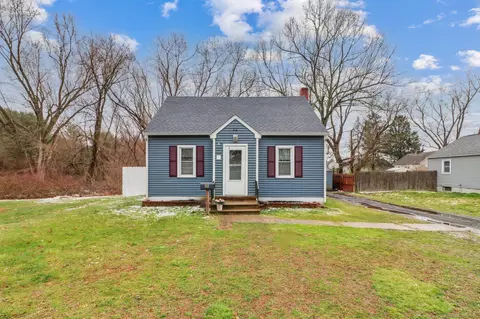 52 S Grove St, Vernon, CT 06066