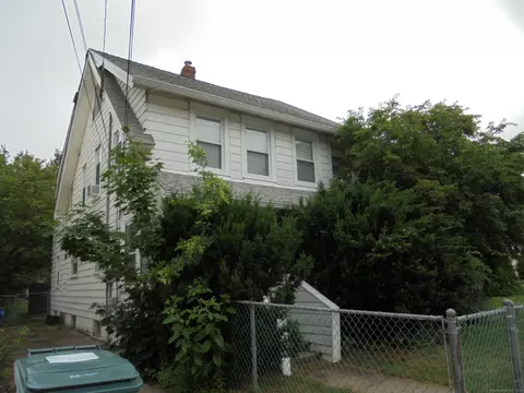 43 Helen St, Hamden, CT 06514