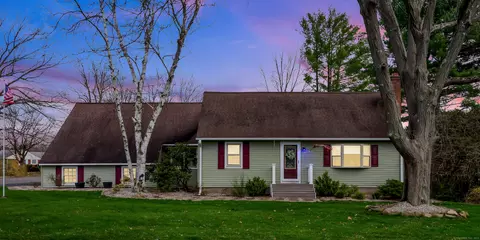 18 Climbing St, Bristol, CT 06010