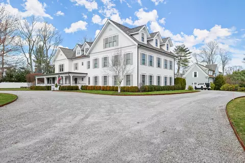 179 Oenoke Rdg #CH2, New Canaan, CT 06840