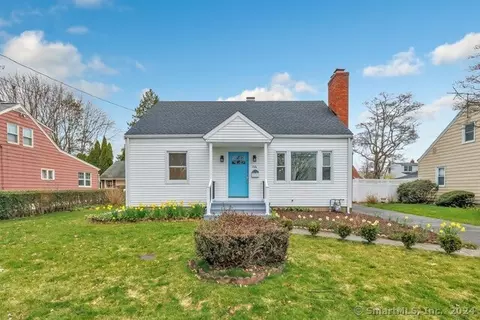 166 Judd St, Fairfield, CT 06825
