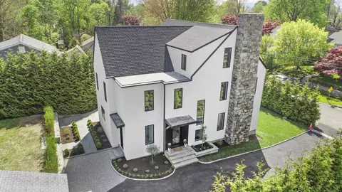 21 Willow St, Norwalk, CT 06851