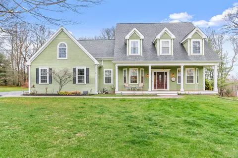 10 Arden Ln, Shelton, CT 06484