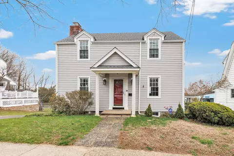 24 Stiles St, Stratford, CT 06614