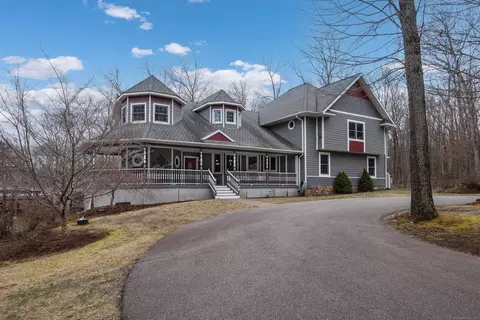 181 Noah Ln, Tolland, CT 06084
