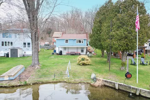 56 Lake Plymouth Blvd, Plymouth, CT 06782