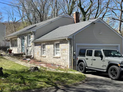 689 Fountain St, New Haven, CT 06515