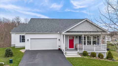 16 Regatta Cir, Groton, CT 06355