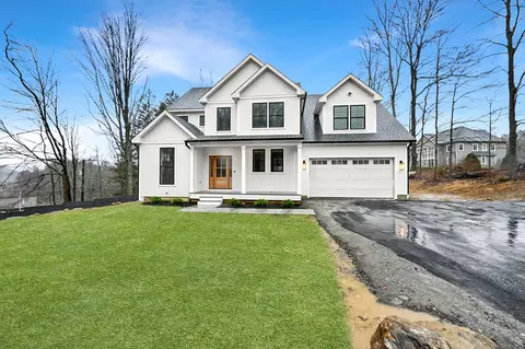 1 Elwell Rd, New Fairfield, CT 06812