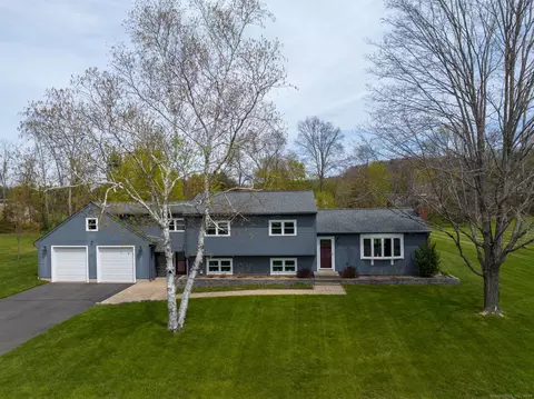 299 Thistle Ln, Southington, CT 06489