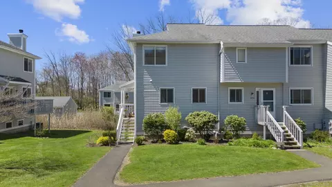 371 Old Rock Rd #371, Branford, CT 06405
