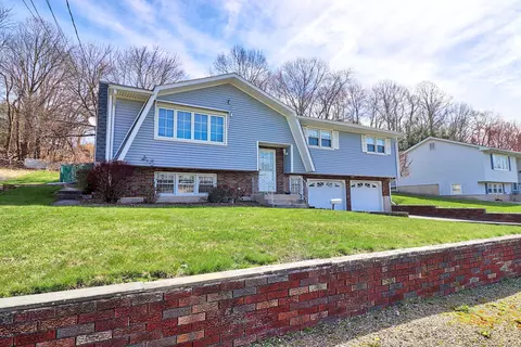 106 Arline Dr, Waterbury, CT 06705