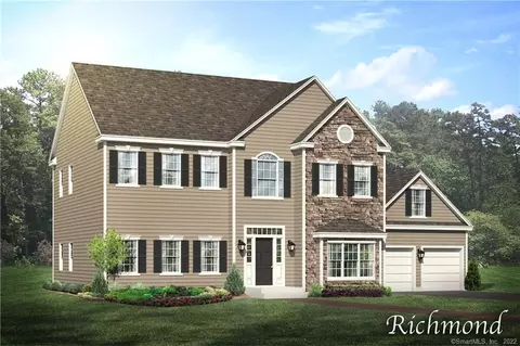 21 Highland Ter, East Hampton, CT 06424