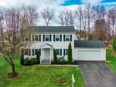 35 Augustyn Ct, Torrington, CT 06790