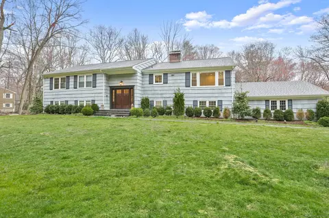 138 Rocky Rapids Rd, Stamford, CT 06903