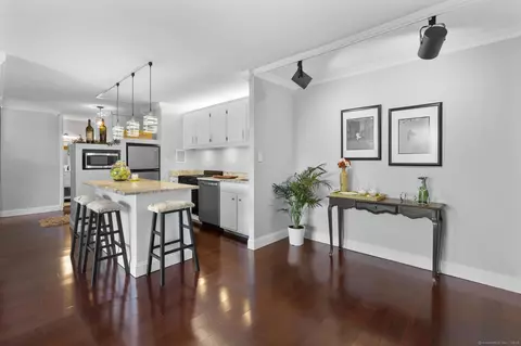 1 Gold St #12D, Hartford, CT 06103
