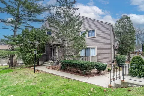 42 Powder Mill Rd #A, Stratford, CT 06614