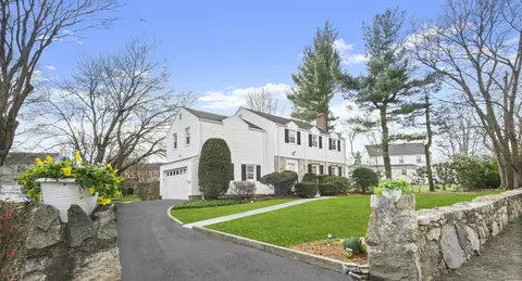 407 Strawberry Hill Ave, Stamford, CT 06902