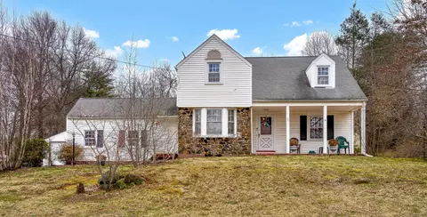 32 Maple Hill Ave, Newington, CT 06111