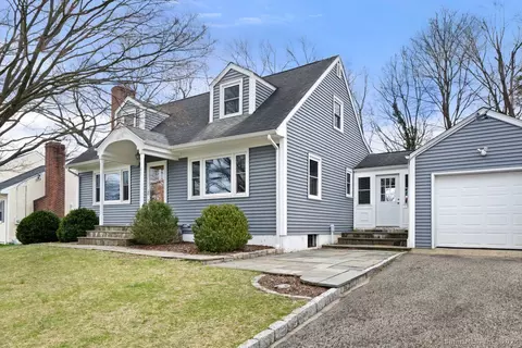 41 Todd Ln, Stamford, CT 06905