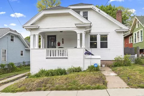123 3rd St, Hamden, CT 06514